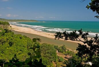 Sensasi Keindahan Pantai Perawan di Sawarna Banten (2)