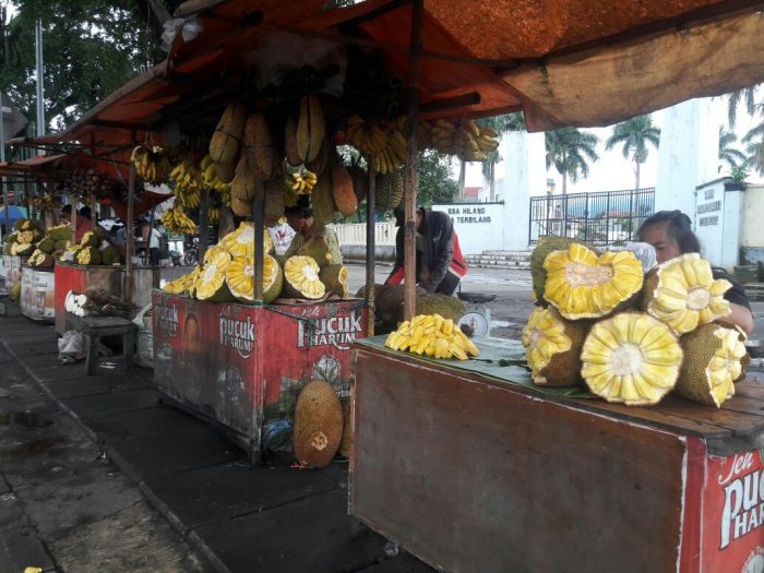 Lapak Buah Nangka di Pasar Nangka