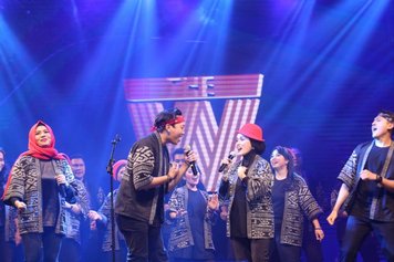 Tim Orange - Aksi Panggung Pejabat Kemenpar