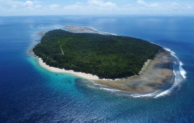 Ada Jejak Misionaris di Pulau Dua Nan Elok Itu