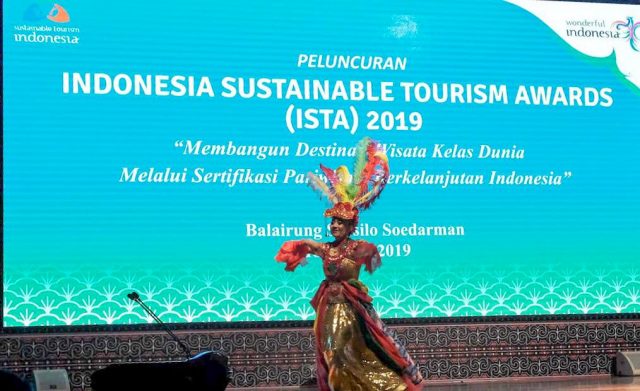 Semua Destinasi Wisata di Indonesia Hatus Tersertifikasi Pariwisata Berkelanjutan
