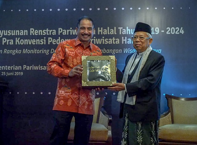 Kemenpar Siapkan Pedoman Wisata Halal Indonesia