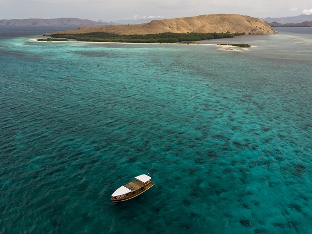 Dari “Mii The Boat”, Yuk Menikmati Keindahan Taman Nasional Komodo