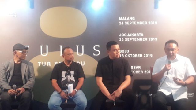 Sewindu Berkiprah di Dunia Musik, Tulus Tur Kebeberapa Kota