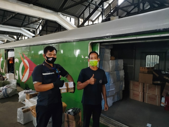 Area Daop 1 Jakarta Layani Angkutan Barang Retail dengan Tarif Murah Lewat Rail Express