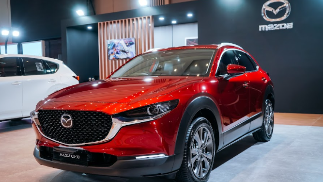 Raihan Mazda Indonesia Selama GIIAS Bandung 2024, Mazda CX-60 Memenangkan Penghargaan Favorite Car Passenger Car SUV