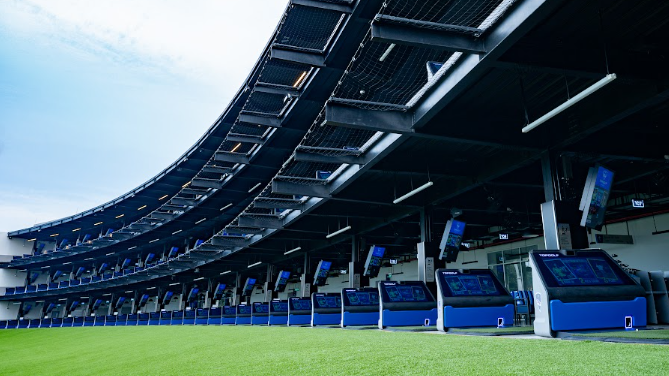 Topgolf Jakarta: Tempat Olahraga, Nongkrong, dan Hiburan yang Menjadi Satu