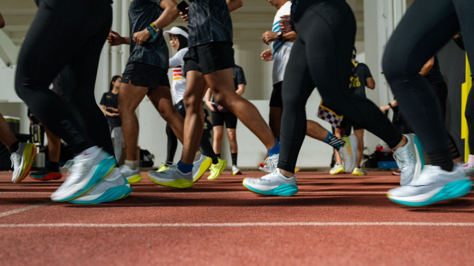 Bakal Ikut Lomba Lari Saat Liburan atau Ingin Tetap Jogging di Destinasi Wisata, Pertimbangkan Miliki Sepatu Ini