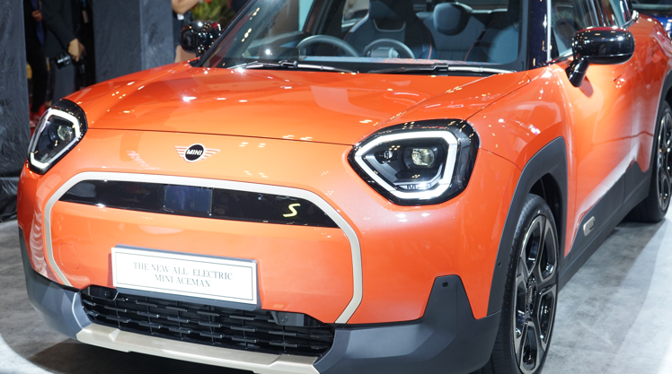 MINI Aceman: First-Ever di Gaikindo Jakarta Auto Week 2024.