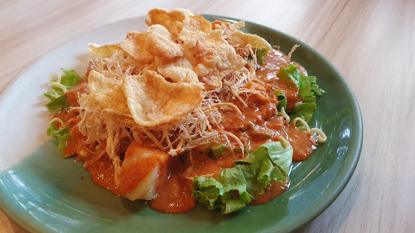 Gado-Gado Boplo: Ikon Kuliner Jakarta yang Tetap Melegenda