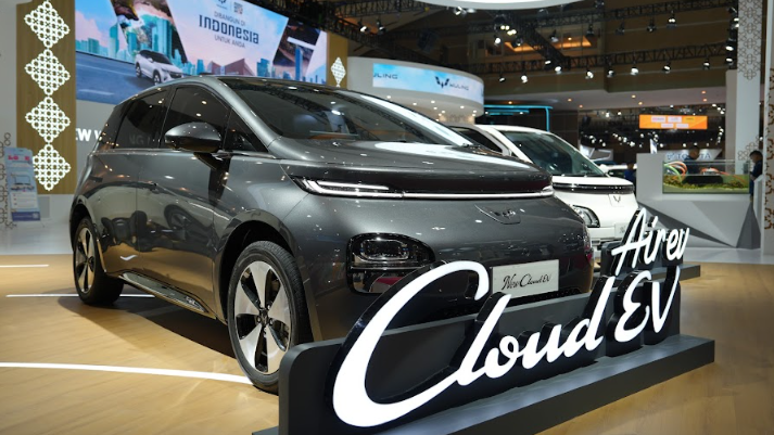 Wuling Cloud EV Hadir Dengan Inovasi Terbaru di IIMS 2025