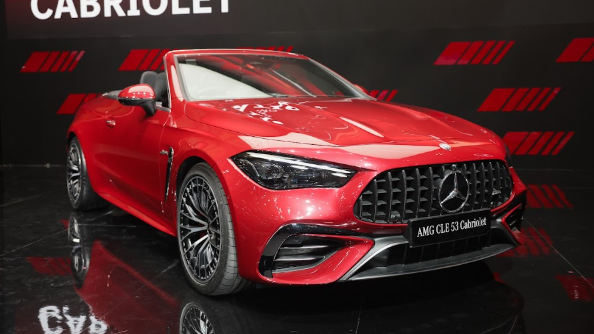 Mercedes-Benz Mempersembahkan Mercedes-AMG CLE 53 Cabriolet Perdana di Indonesia pada GIIAS 2025