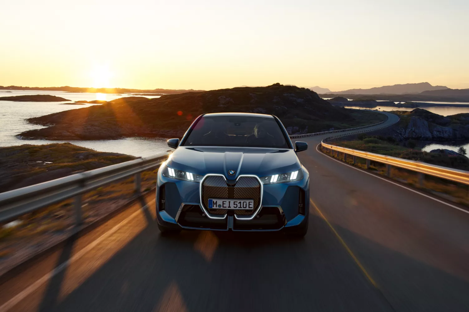 BMW Bawa Jagoan Terbarunya iX xDrive45 Pada Pameran GIIAS 2025