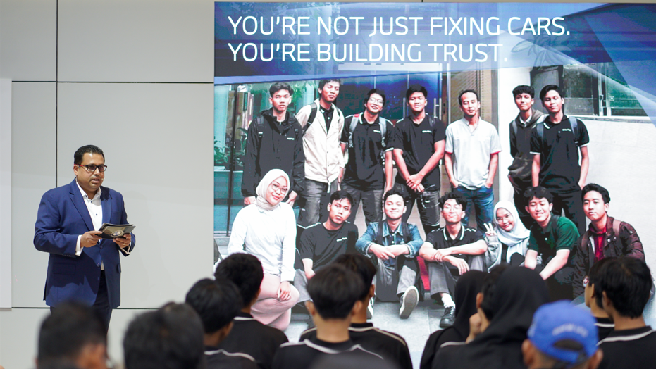 Bangun Kepercayaan Konsumen Lewat BMW Technician Apprentice Program 